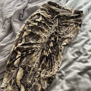 Ruched skirt, size small